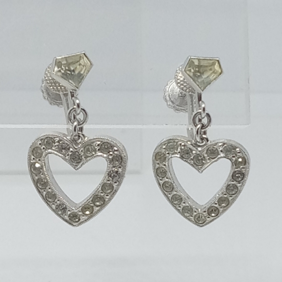 Jewelry - 👍 5 for $20 vintage rhinestones heart silver tone screw back earrings